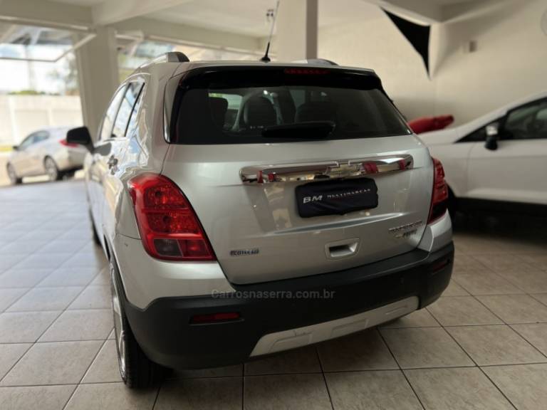 CHEVROLET - TRACKER - 2015/2015 - Prata - R$ 70.800,00