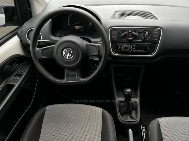 VOLKSWAGEN - UP - 2016/2016 - Branca - R$ 39.800,00