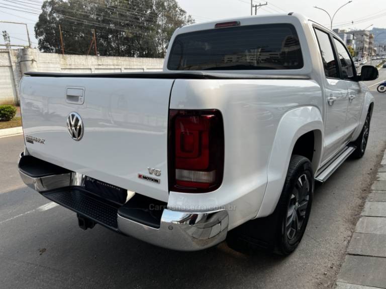 VOLKSWAGEN - AMAROK - 2021/2021 - Branca - R$ 175.500,00