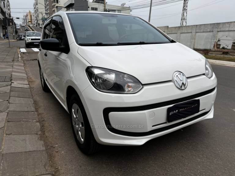 VOLKSWAGEN - UP - 2016/2016 - Branca - R$ 39.800,00