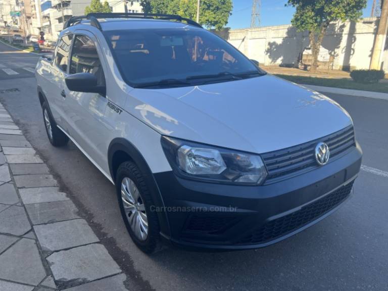 VOLKSWAGEN - SAVEIRO - 2018/2019 - Branca - R$ 63.800,00