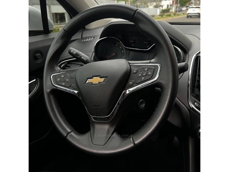 CHEVROLET - CRUZE - 2018/2018 - Branca - R$ 83.800,00