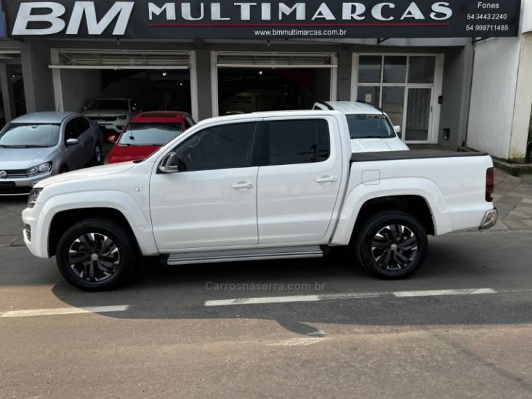 VOLKSWAGEN - AMAROK - 2021/2021 - Branca - R$ 175.500,00