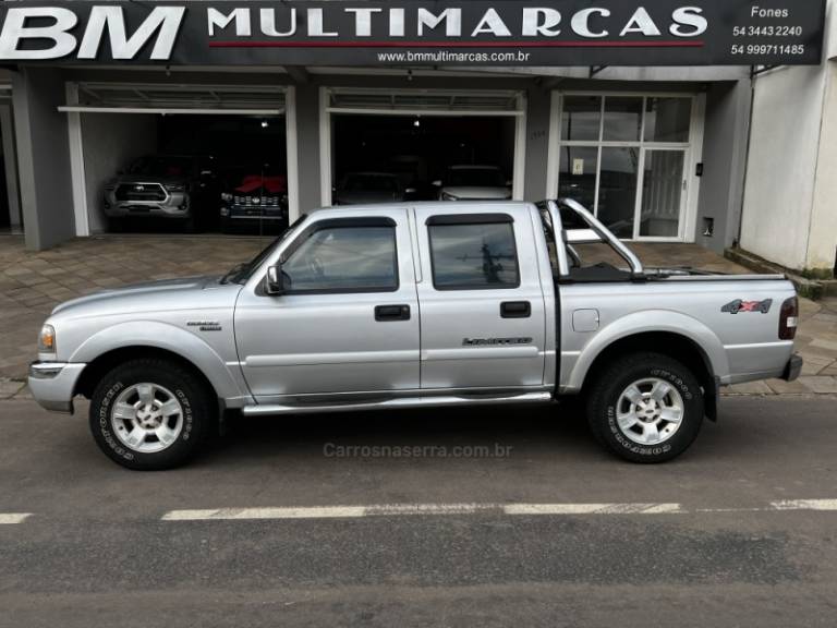 FORD - RANGER - 2005/2006 - Prata - R$ 49.800,00