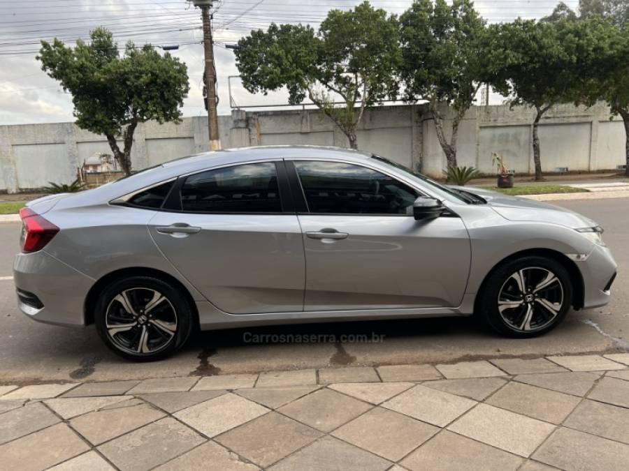 HONDA - CIVIC - 2020/2020 - Prata - R$ 112.800,00