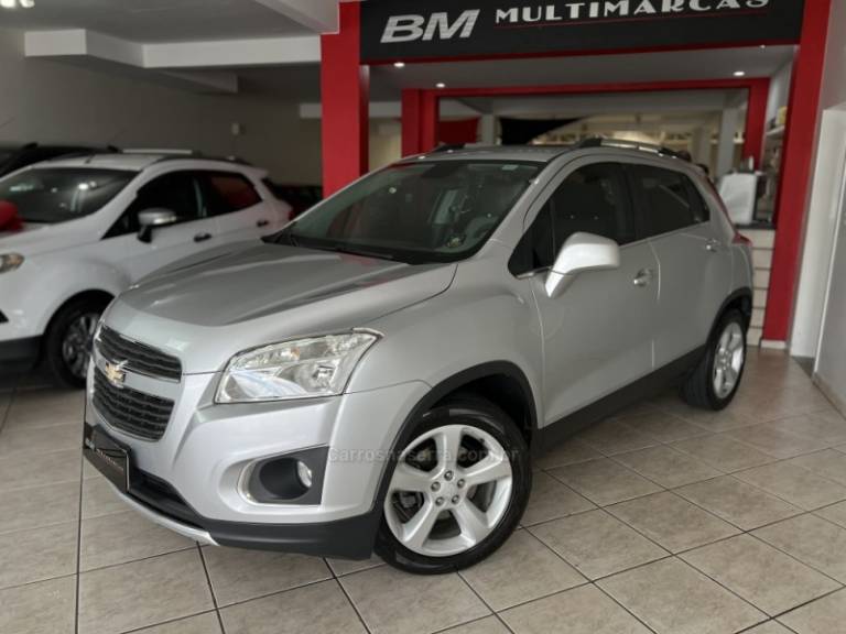 CHEVROLET - TRACKER - 2015/2015 - Prata - R$ 70.800,00