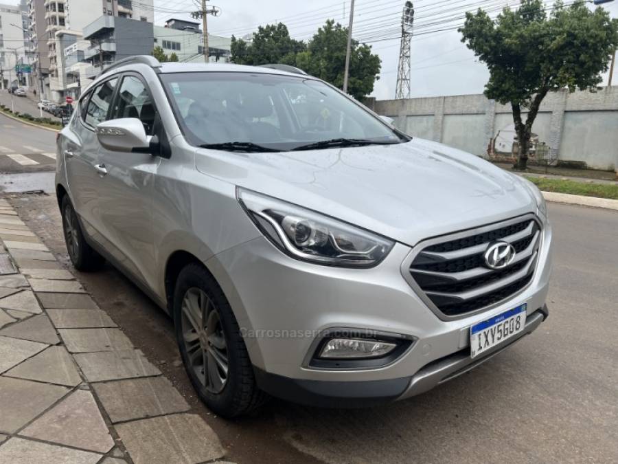 HYUNDAI - IX35 - 2018/2018 - Prata - R$ 85.800,00