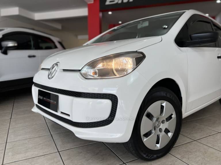 VOLKSWAGEN - UP - 2016/2016 - Branca - R$ 41.800,00