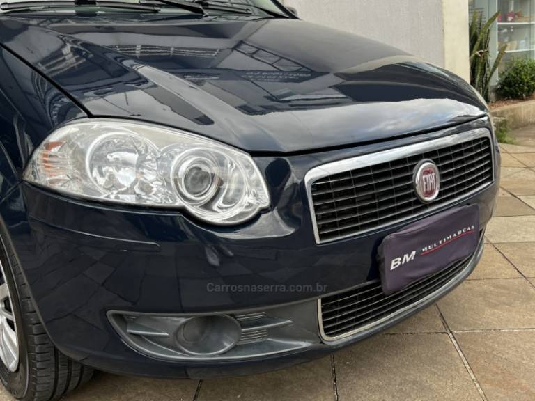 FIAT - PALIO - 2011/2011 - Azul - R$ 29.800,00