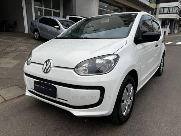 VOLKSWAGEN - UP - 2016/2016 - Branca - R$ 39.800,00