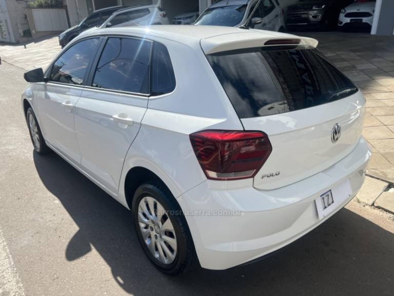 VOLKSWAGEN - POLO - 2019/2020 - Branca - R$ 62.800,00