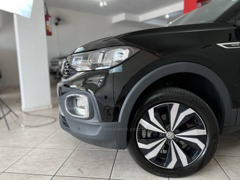 VOLKSWAGEN - T-CROSS - 2020/2021 - Preta - R$ 118.800,00