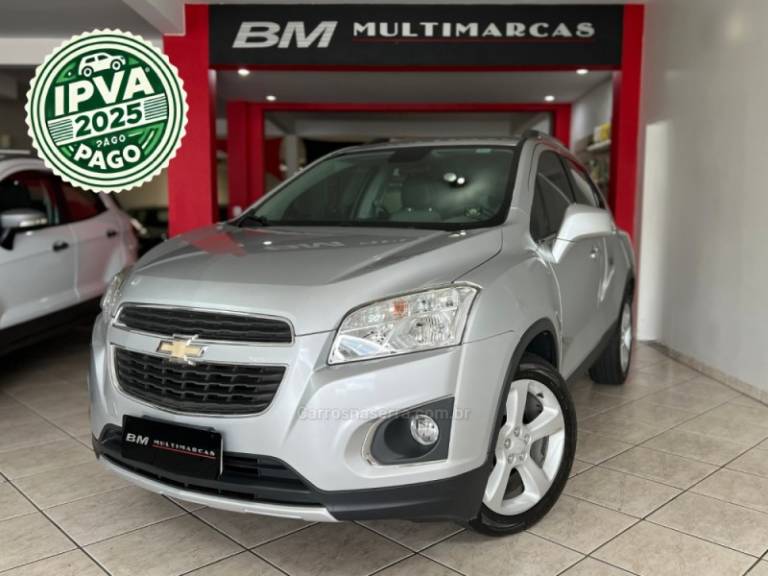 CHEVROLET - TRACKER - 2015/2015 - Prata - R$ 70.800,00