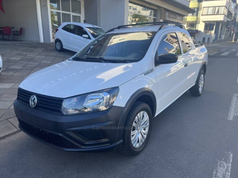 VOLKSWAGEN - SAVEIRO - 2018/2019 - Branca - R$ 63.800,00