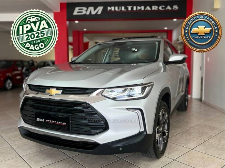 CHEVROLET - TRACKER - 2022/2023 - Prata - R$ 119.800,00