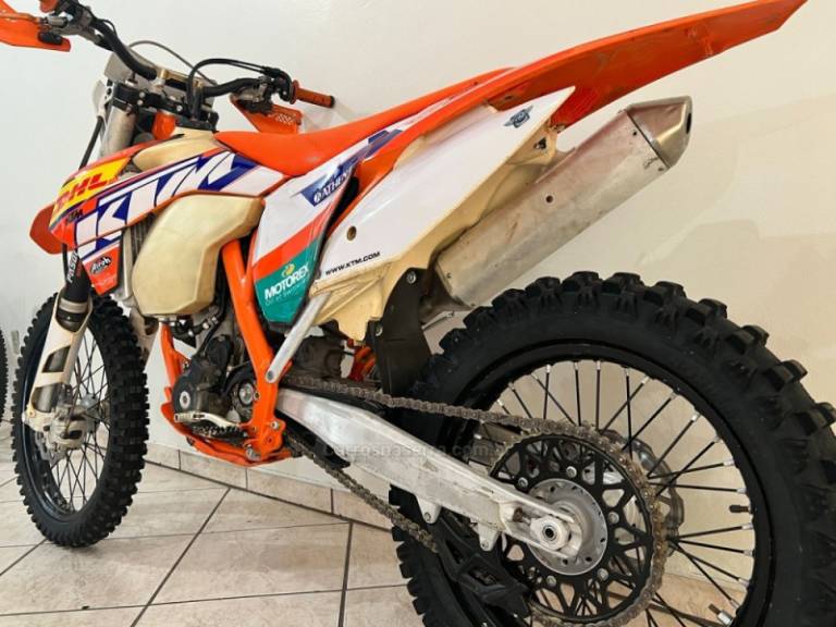 KTM - SX 350F - 2015/2016 - Laranja - R$ 35.500,00