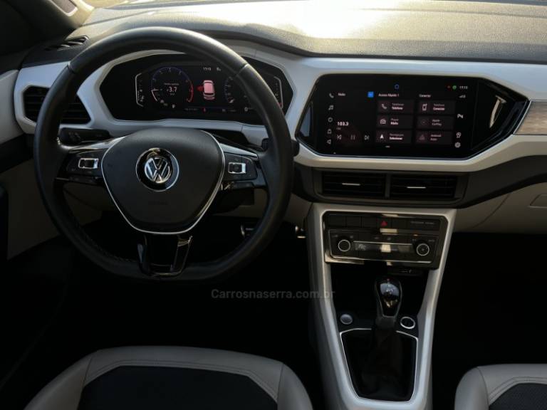 VOLKSWAGEN - T-CROSS - 2020/2021 - Azul - R$ 114.800,00