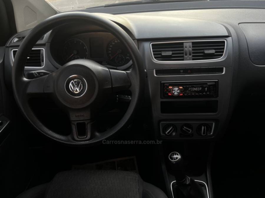 VOLKSWAGEN - FOX - 2014/2014 - Branca - R$ 42.800,00