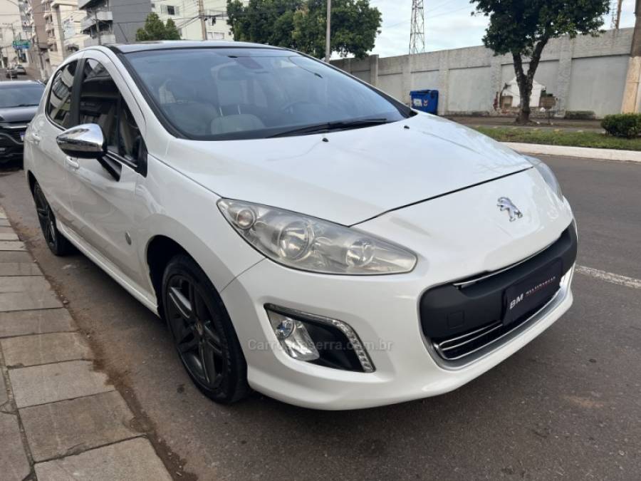 PEUGEOT - 308 - 2013/2014 - Branca - R$ 47.800,00