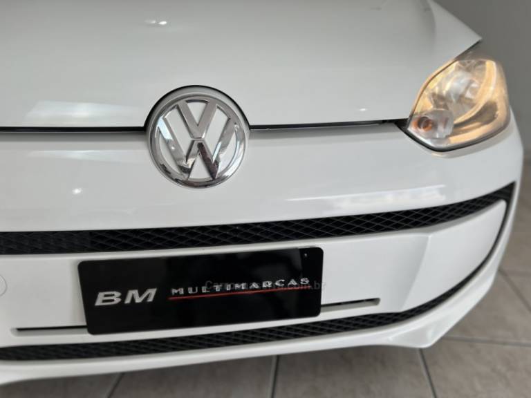 VOLKSWAGEN - UP - 2016/2016 - Branca - R$ 41.800,00