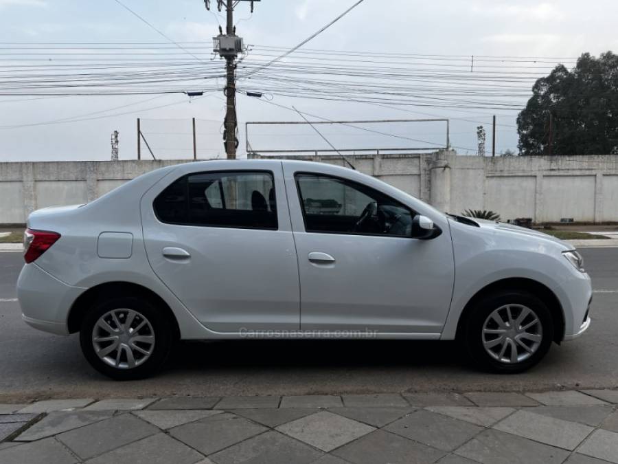 RENAULT - LOGAN - 2022/2022 - Branca - R$ 62.800,00