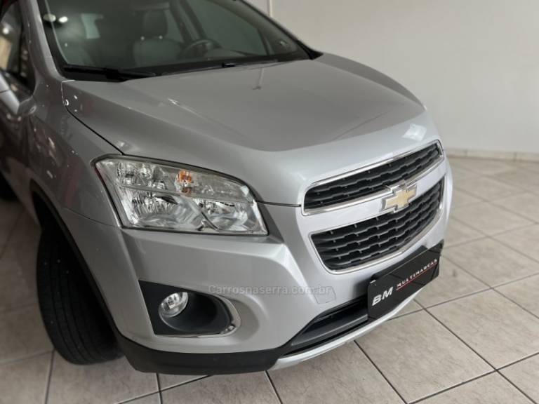 CHEVROLET - TRACKER - 2015/2015 - Prata - R$ 70.800,00