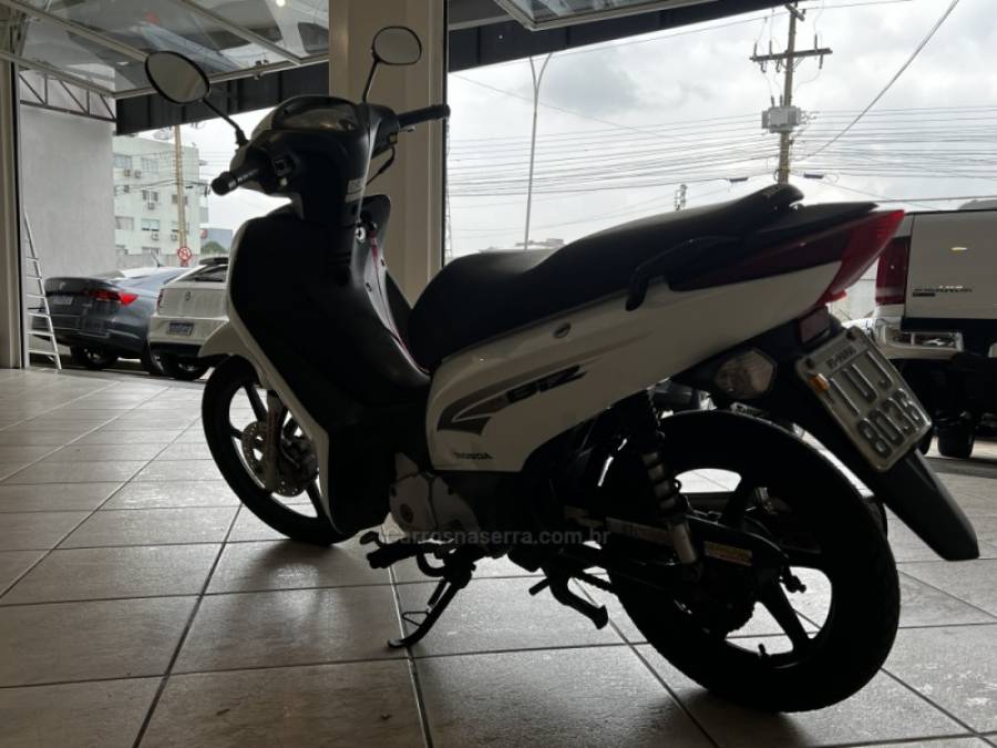 HONDA - BIZ 125 - 2013/2013 - Branca - R$ 11.500,00