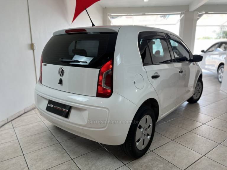 VOLKSWAGEN - UP - 2016/2016 - Branca - R$ 41.800,00