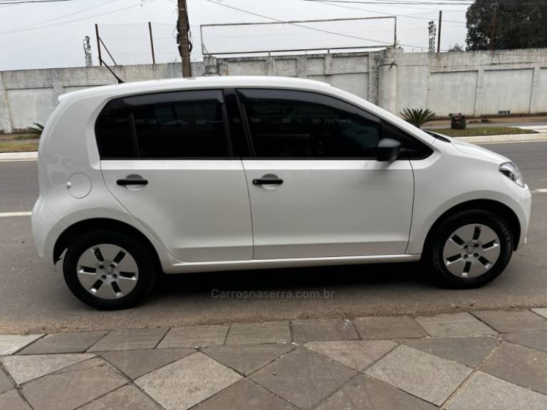 VOLKSWAGEN - UP - 2016/2016 - Branca - R$ 39.800,00