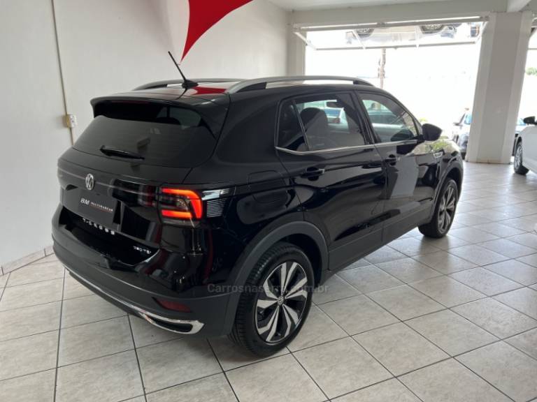 VOLKSWAGEN - T-CROSS - 2020/2021 - Preta - R$ 118.800,00