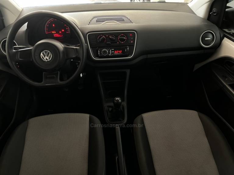 VOLKSWAGEN - UP - 2016/2016 - Branca - R$ 41.800,00