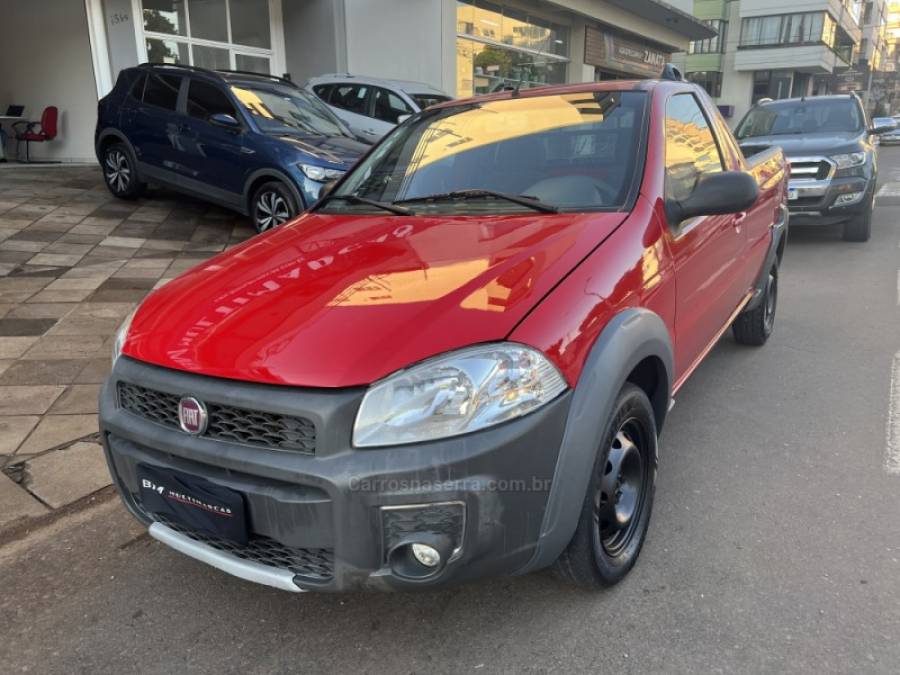 FIAT - STRADA - 2017/2017 - Vermelha - R$ 51.800,00