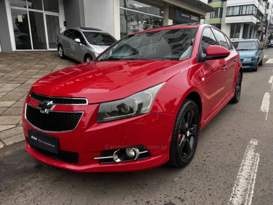 CHEVROLET - CRUZE - 2014/2014 - Vermelha - R$ 66.800,00