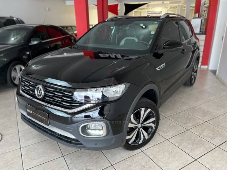 VOLKSWAGEN - T-CROSS - 2020/2021 - Preta - R$ 118.800,00