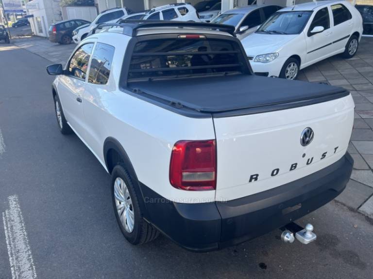 VOLKSWAGEN - SAVEIRO - 2018/2019 - Branca - R$ 63.800,00