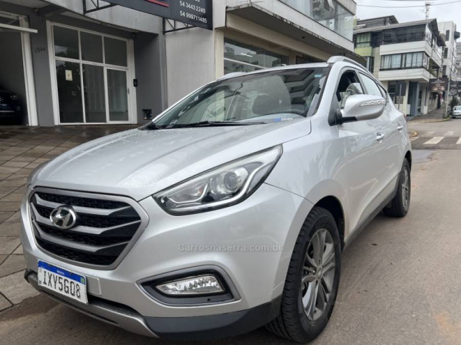 HYUNDAI - IX35 - 2018/2018 - Prata - R$ 85.800,00