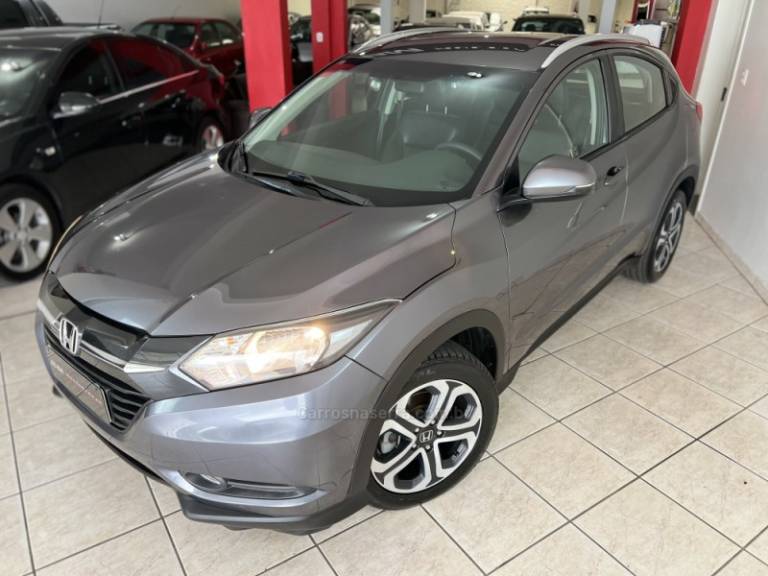 HONDA - HR-V - 2016/2016 - Cinza - R$ 87.800,00